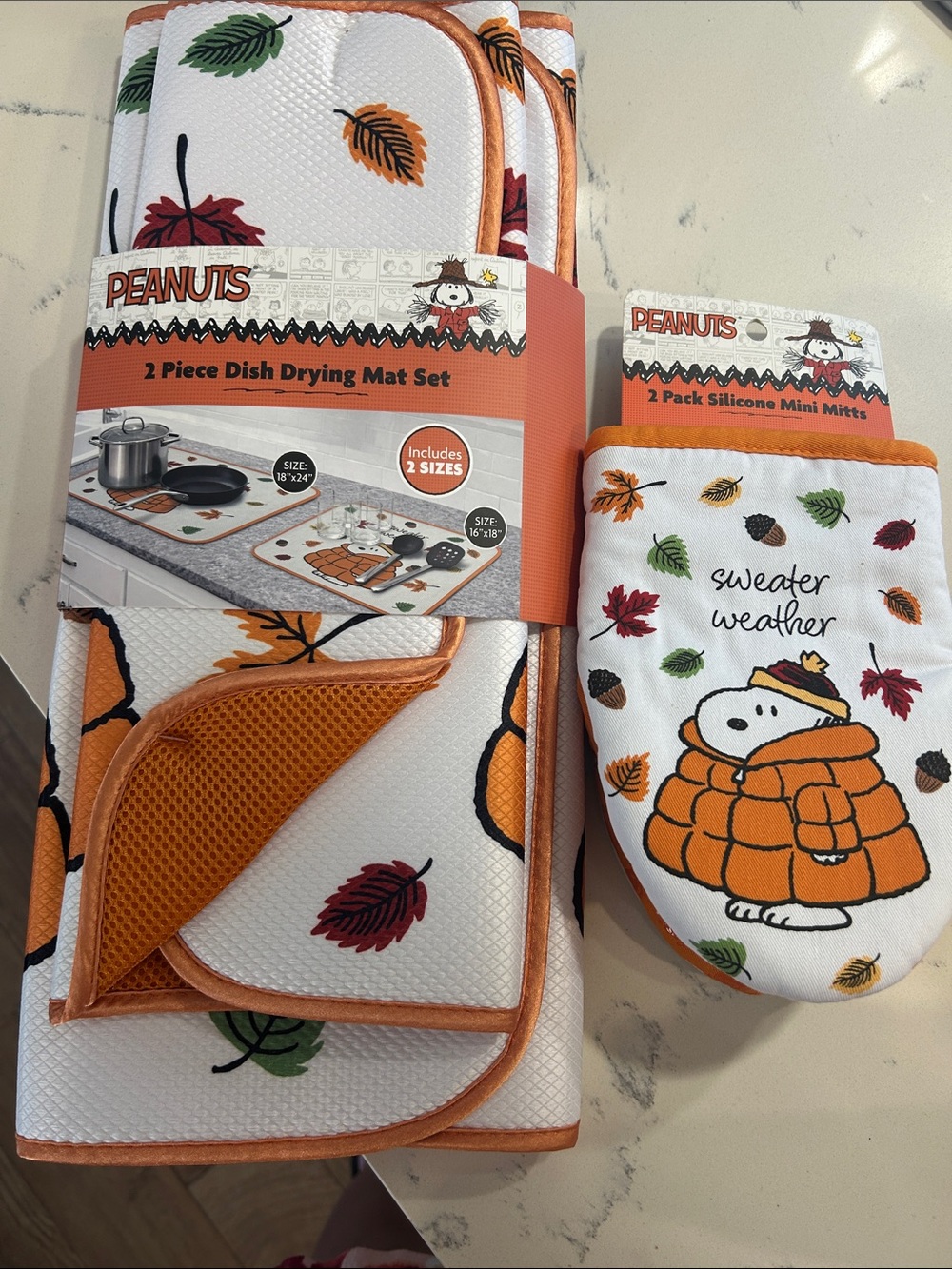 New Fall Peanuts Dish Drying Mat and Oven Mitt Set